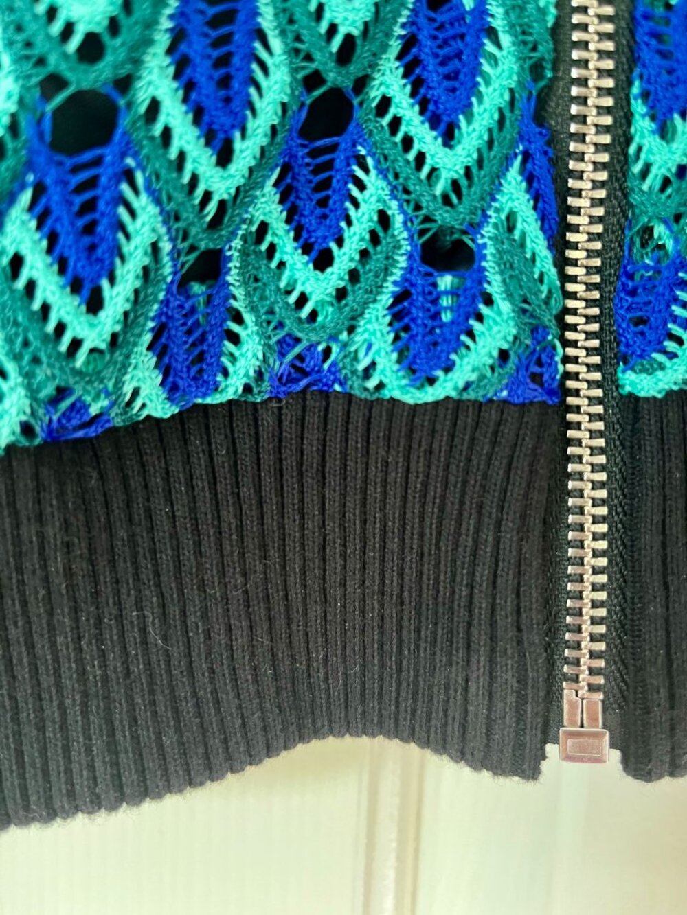 Maje Paris — Teal & Cobalt Crochet Lace Zip Bomber Jacket (US 2) - Picture 3 of 3